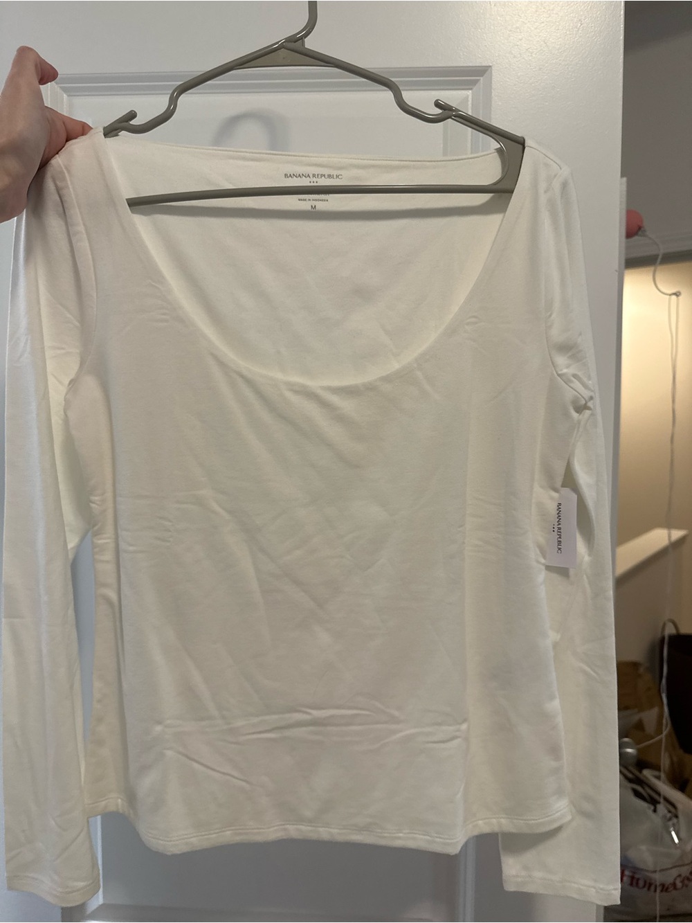 Banana Republic White Scoop Neck Long Sleeve Top - Modern Basic